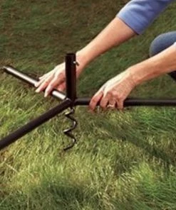 Droll Yankees Jagunda Squirrel Proof Bird Feeder With Pole Squirrel-Proof Feeders